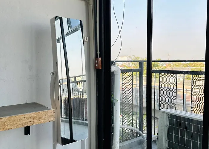 Apartment Chubby 9 *