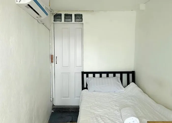 Apartment Chubby 9